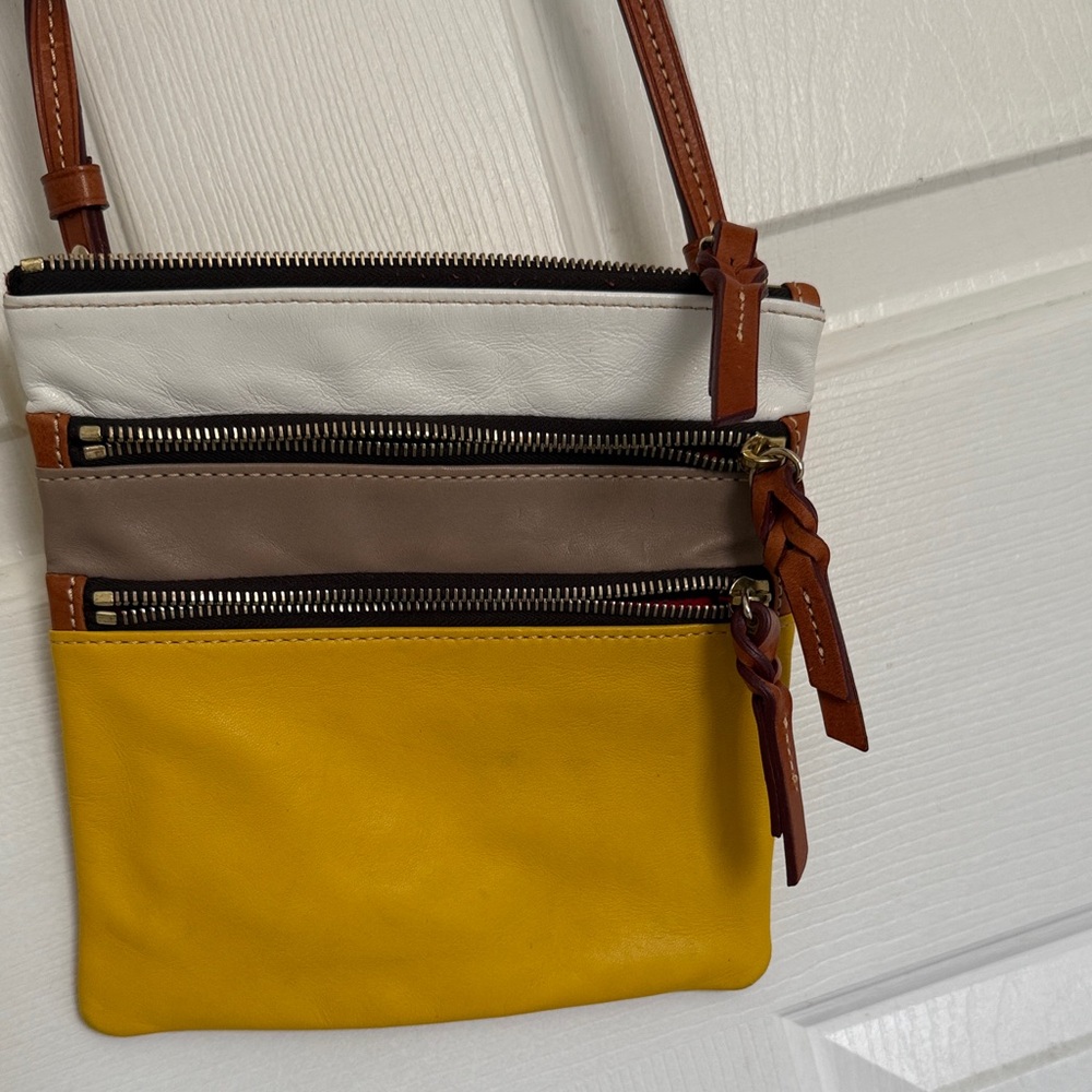 Dooney & Bourke Crossbody - Picture 3 of 8
